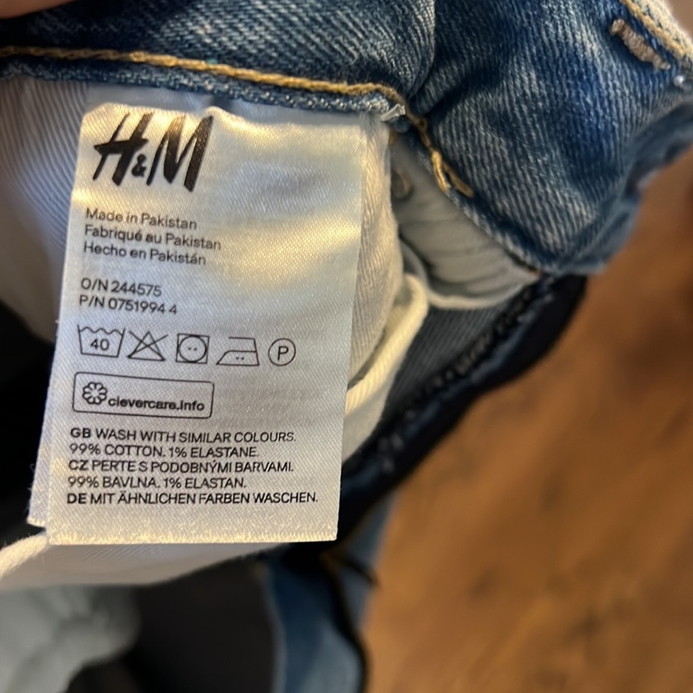 Pants. - Picture 3 of 4